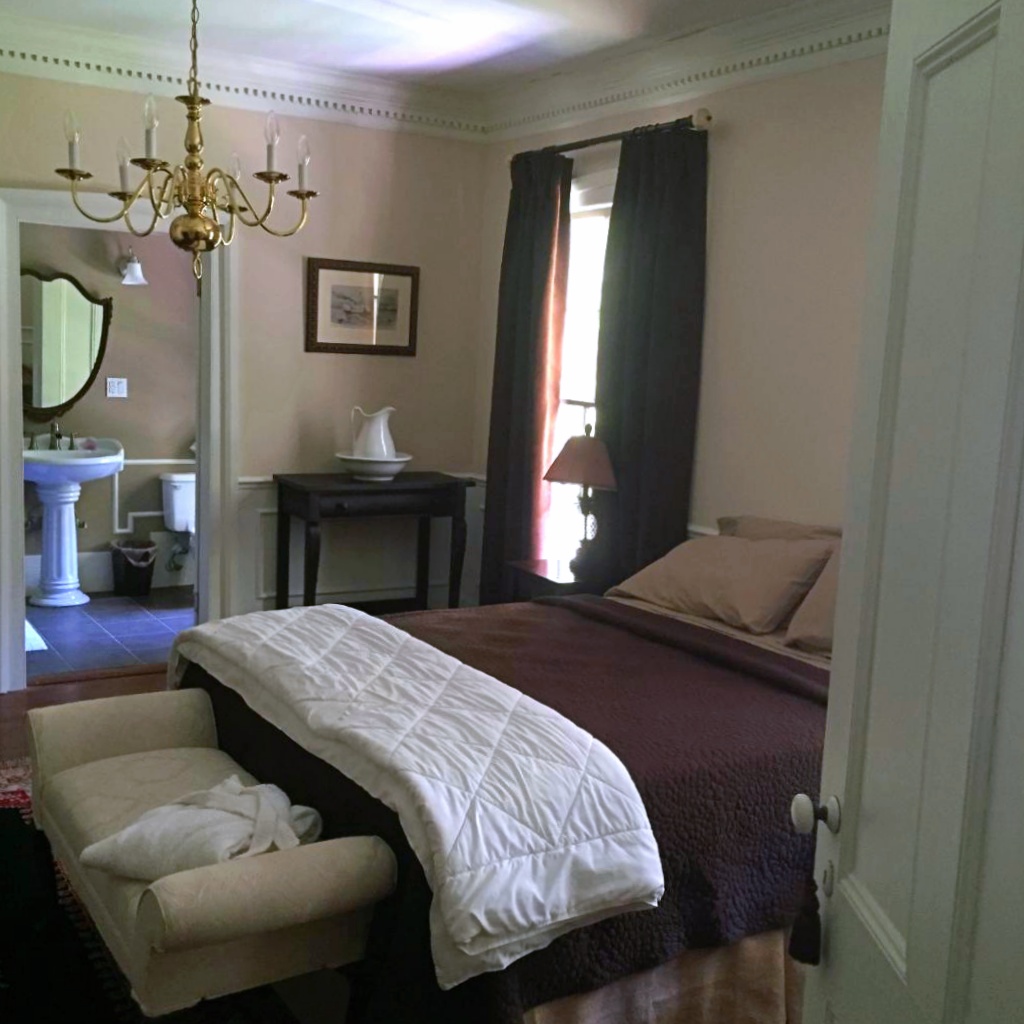 Manor Legacy Room at Bellamy Bed and Breakfast in Enfield, NC